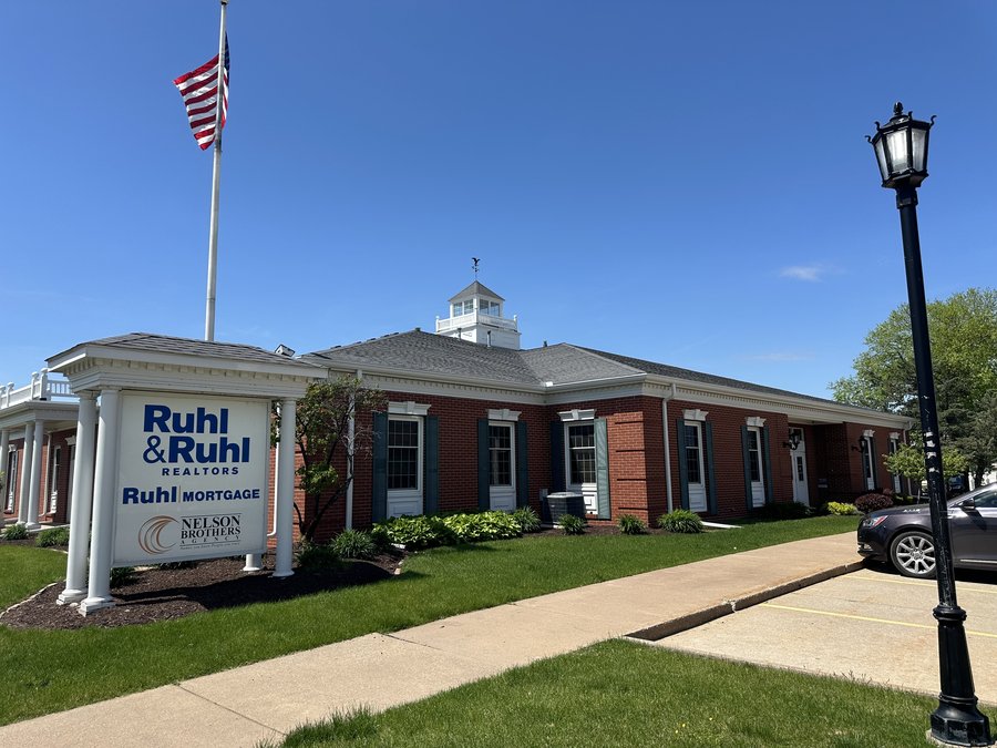 The Nelson Brothers Insurance Moline office.